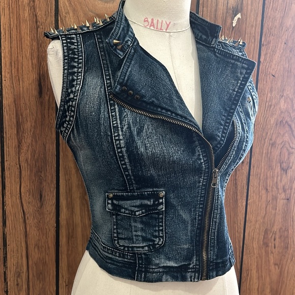 Y2K Spike dark blue denim vest women’s size Small - Picture 3 of 5